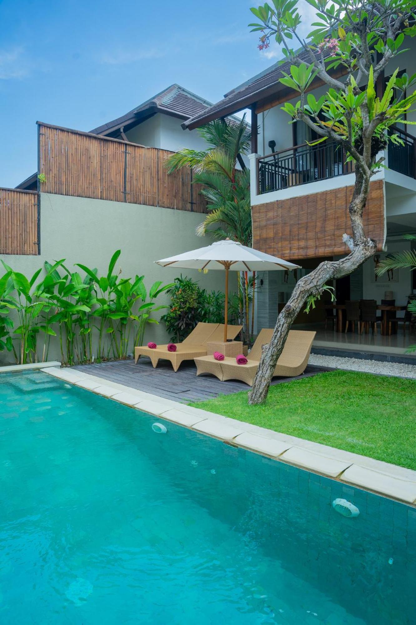 The Kumpi Villas Seminyak  Luaran gambar