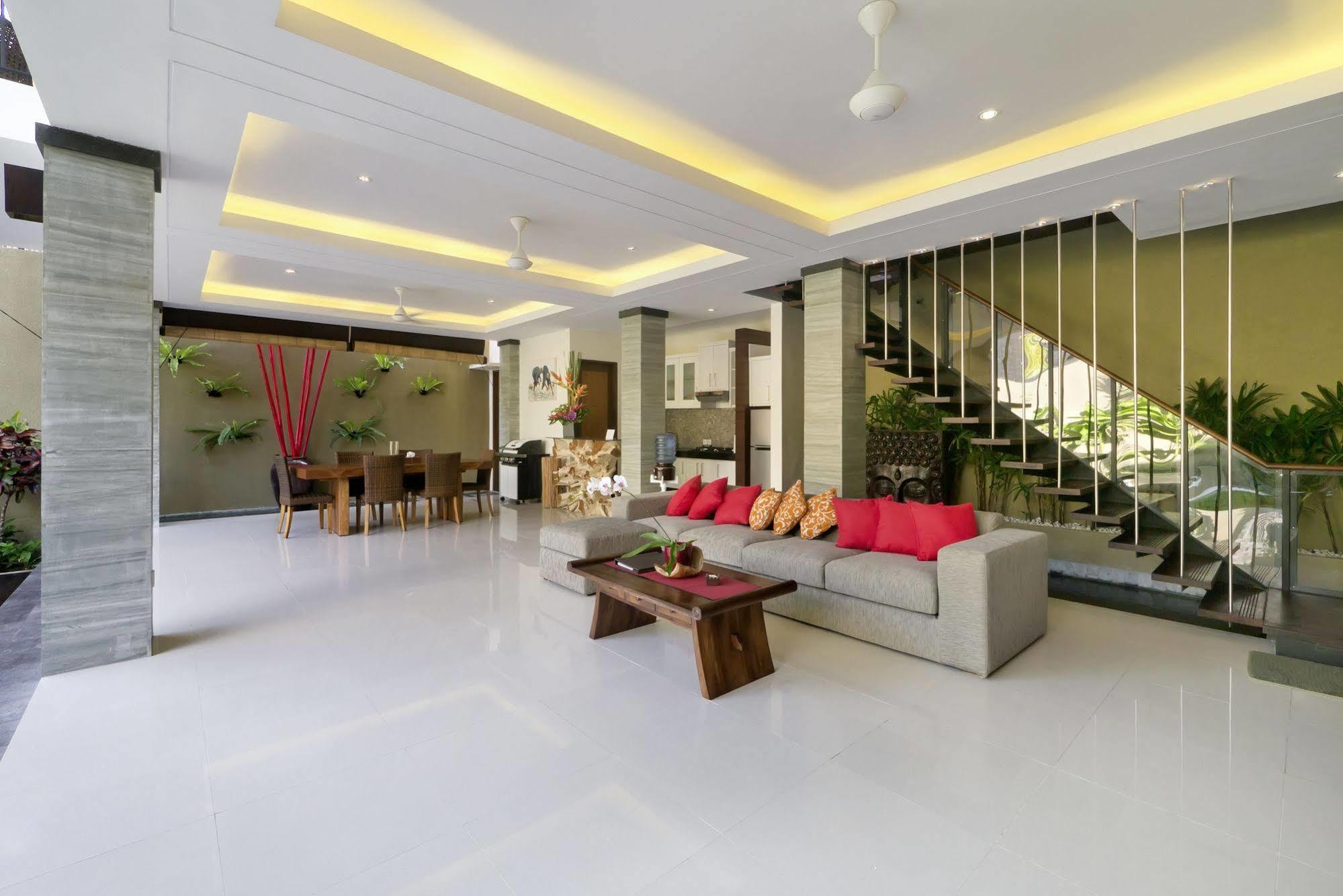 The Kumpi Villas Seminyak  Luaran gambar