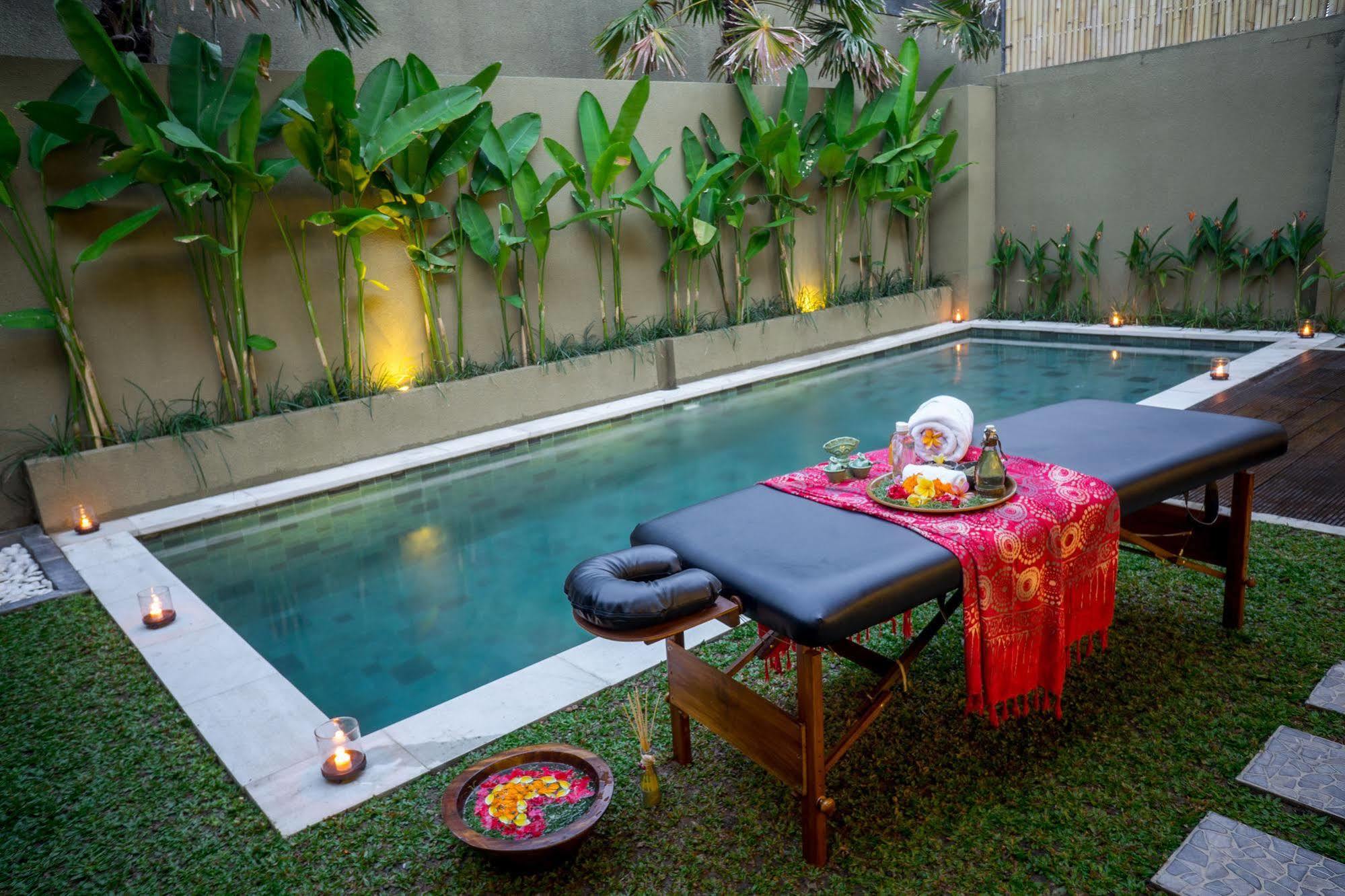 The Kumpi Villas Seminyak  Luaran gambar